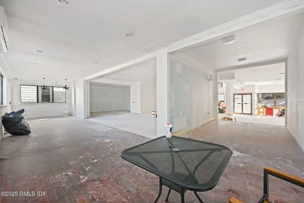 10 N Water Street Greenwich CT 06830