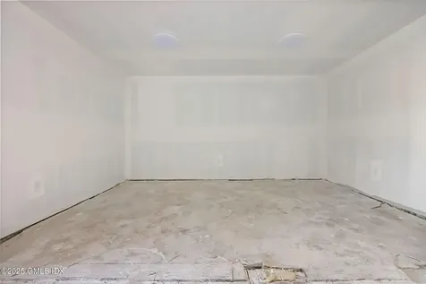 10 N Water Street Greenwich CT 06830