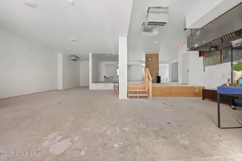 10 N Water Street Greenwich CT 06830