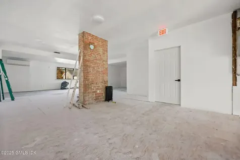 10 N Water Street Greenwich CT 06830