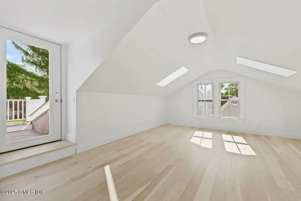 18 Park Avenue Old Greenwich CT 06870