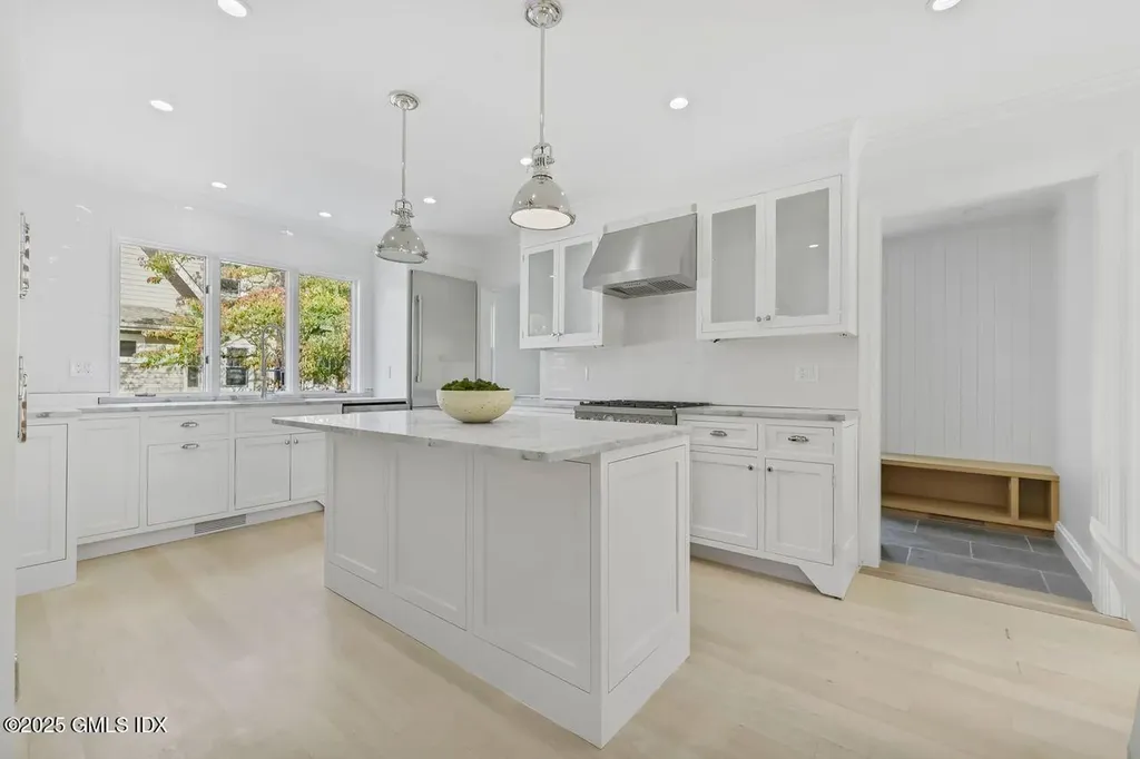 18 Park Avenue Old Greenwich CT 06870