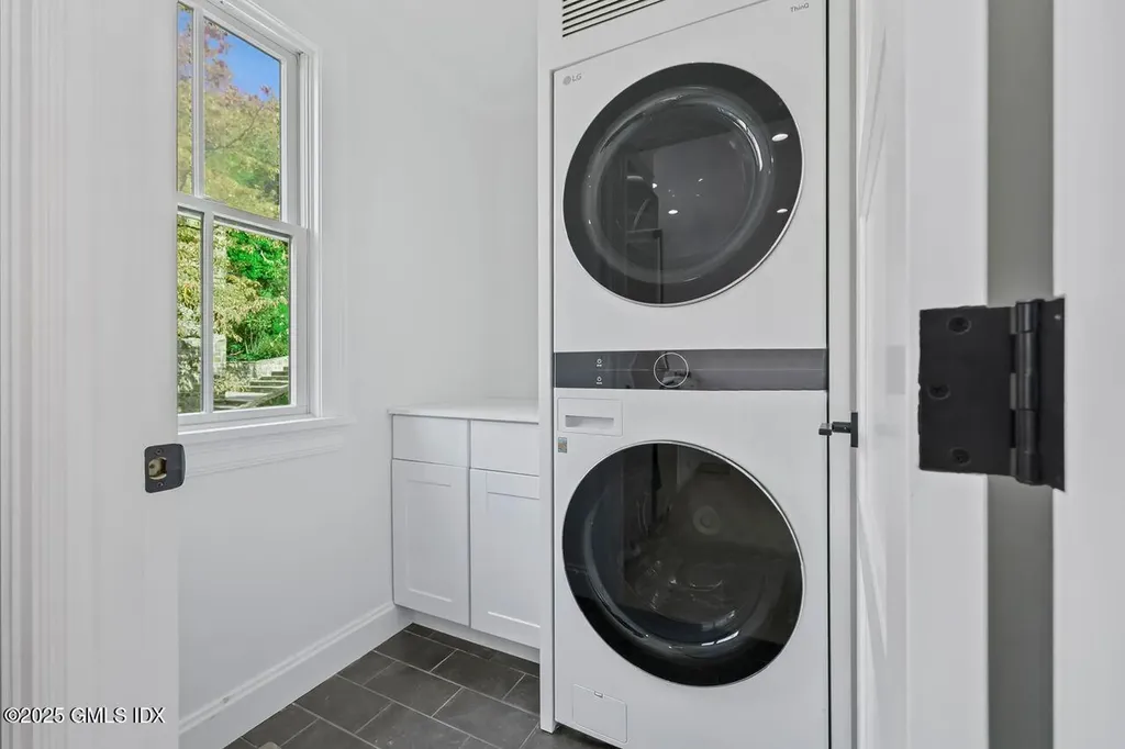 18 Park Avenue Old Greenwich CT 06870