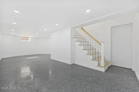 18 Park Avenue Old Greenwich CT 06870