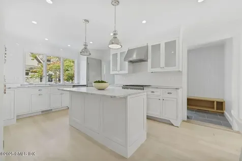 18 Park Avenue Old Greenwich CT 06870