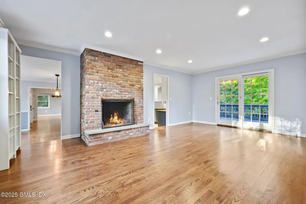 35 Turner Drive Greenwich CT 06831