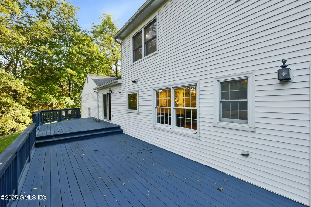 35 Turner Drive Greenwich CT 06831