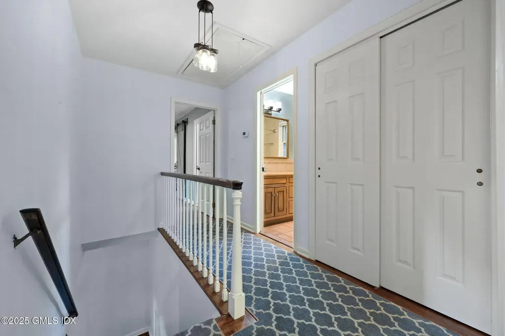 35 Turner Drive Greenwich CT 06831