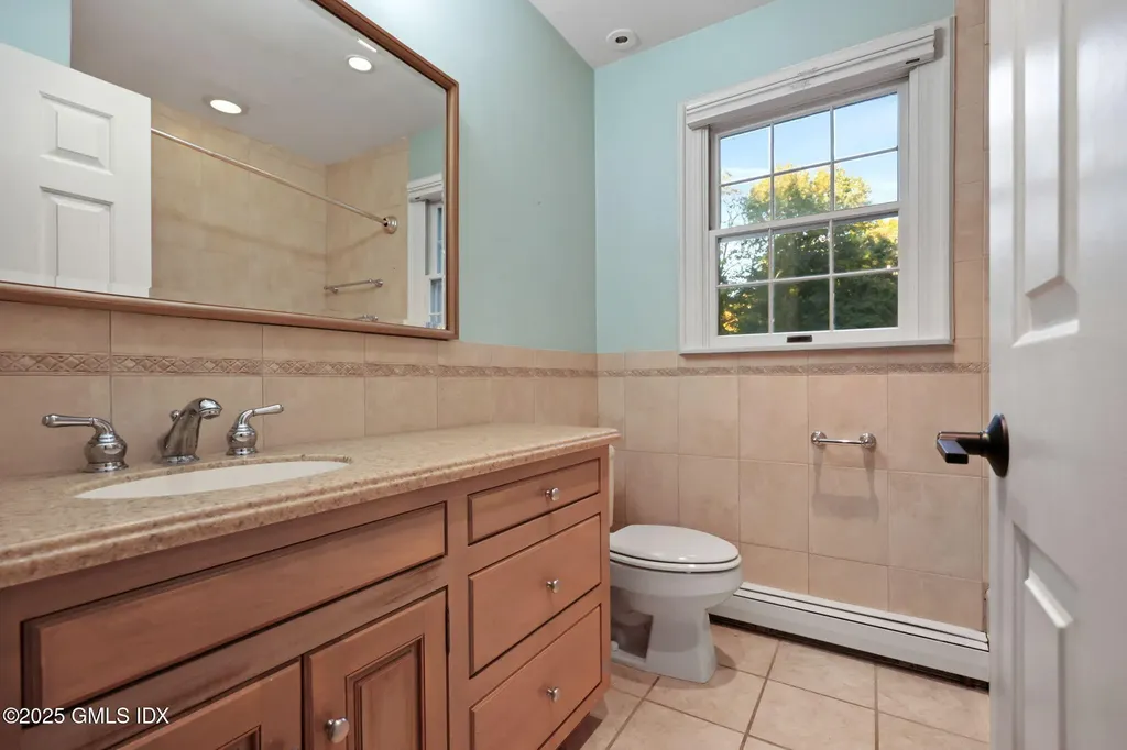 35 Turner Drive Greenwich CT 06831