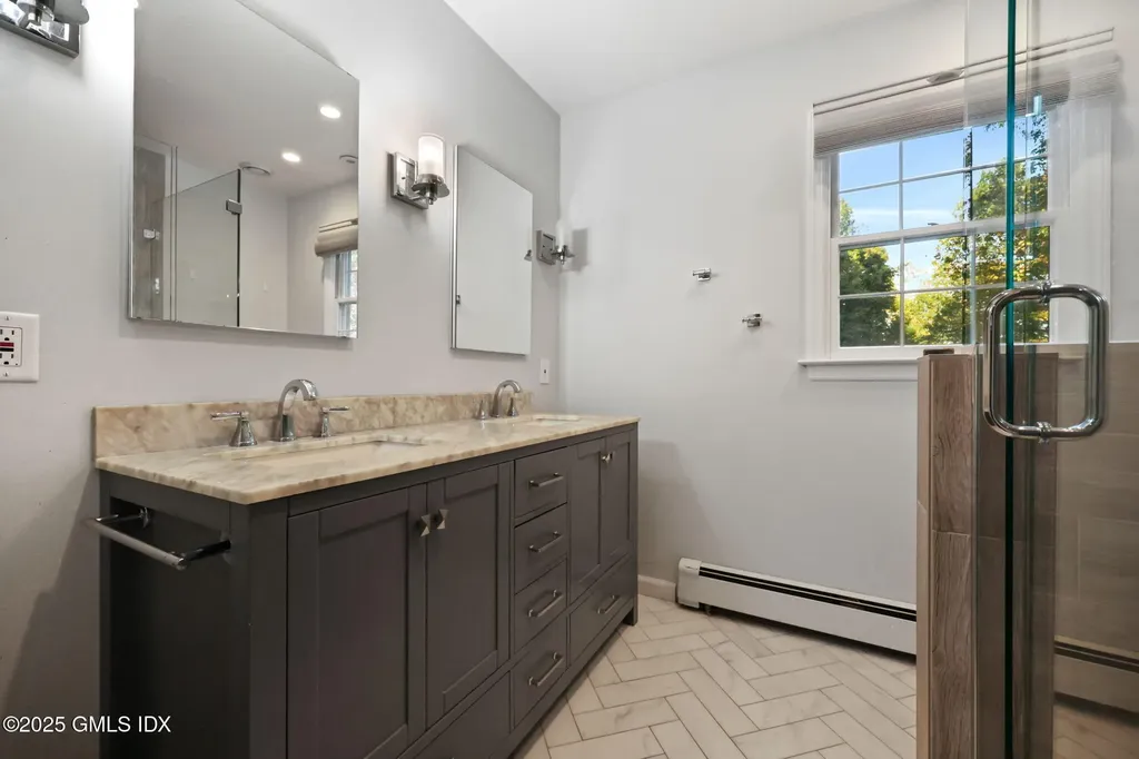 35 Turner Drive Greenwich CT 06831