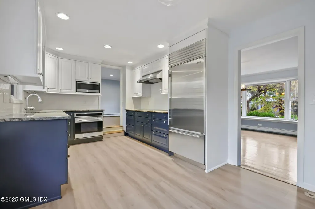 35 Turner Drive Greenwich CT 06831