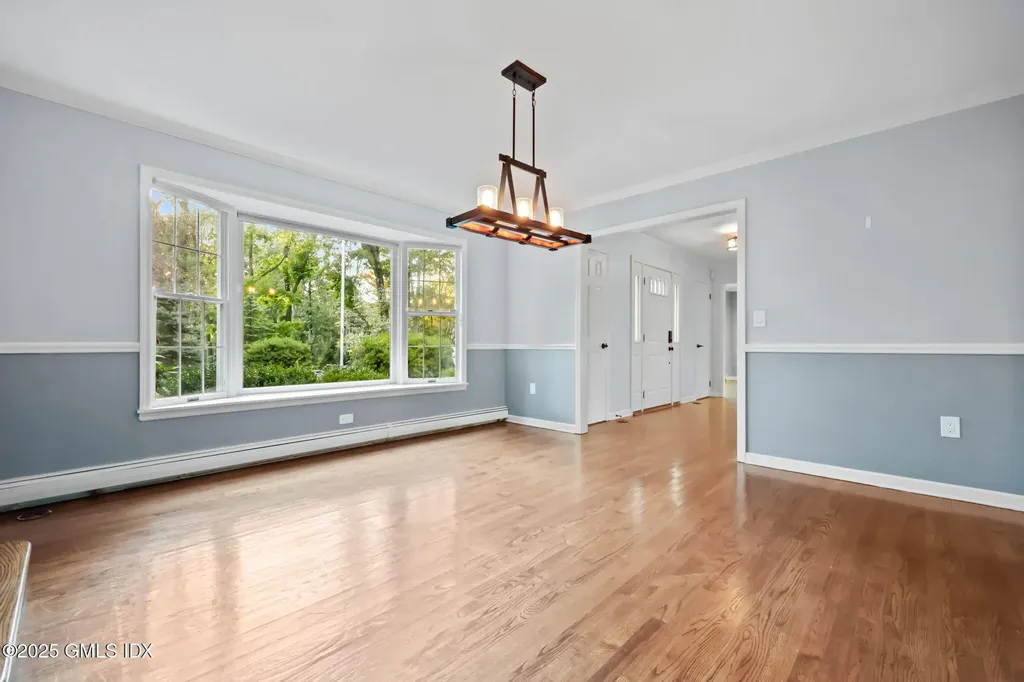 35 Turner Drive Greenwich CT 06831