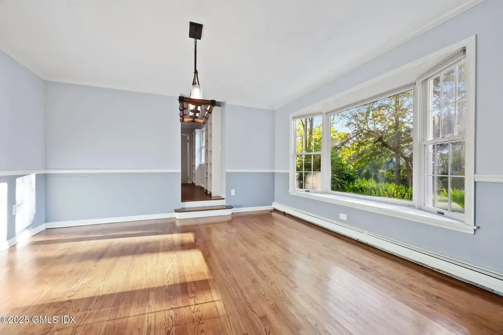 35 Turner Drive Greenwich CT 06831