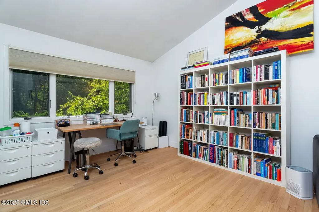 2 Horseshoe Road Cos Cob CT 06807