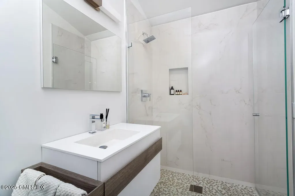 2 Horseshoe Road Cos Cob CT 06807