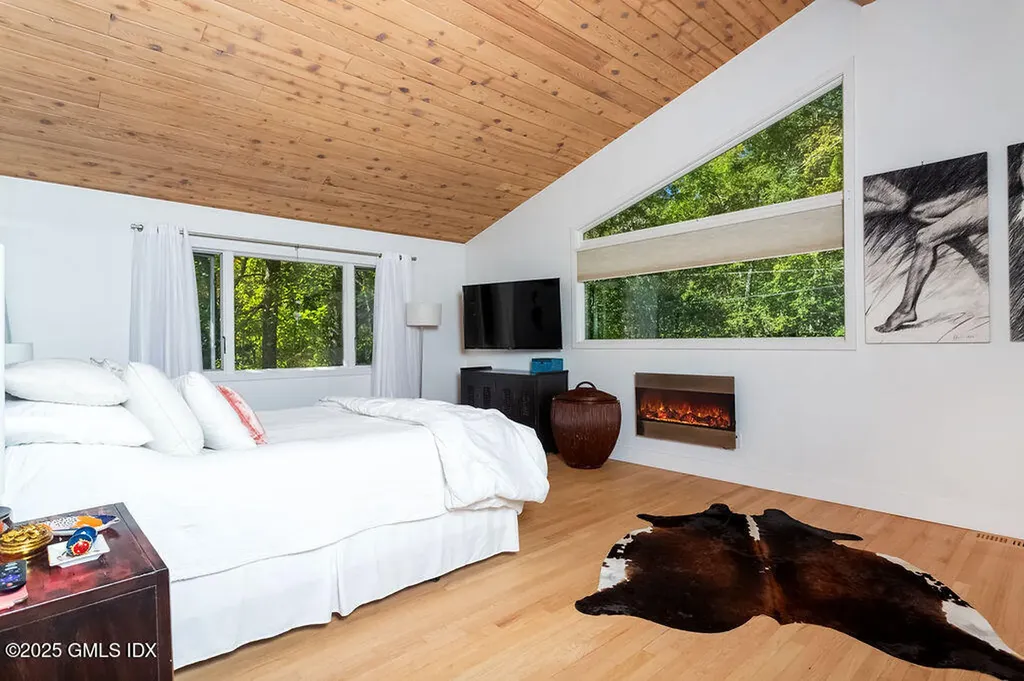 2 Horseshoe Road Cos Cob CT 06807