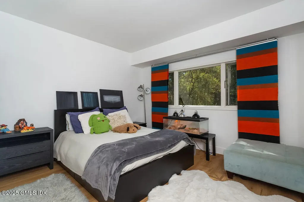 2 Horseshoe Road Cos Cob CT 06807