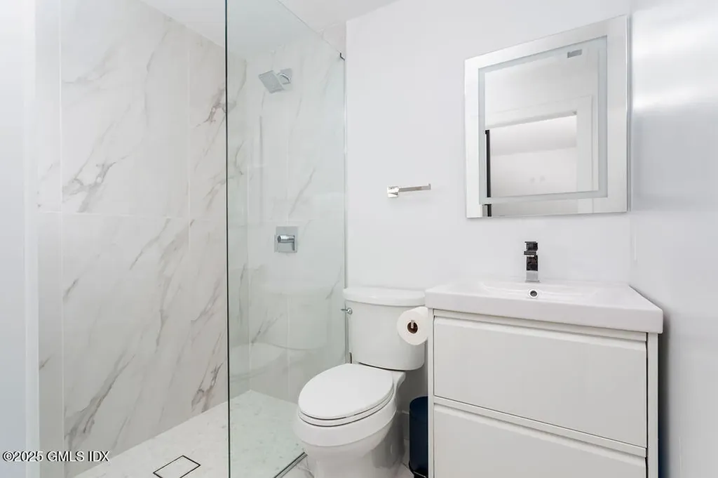 2 Horseshoe Road Cos Cob CT 06807