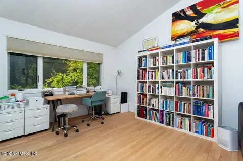 2 Horseshoe Road Cos Cob CT 06807