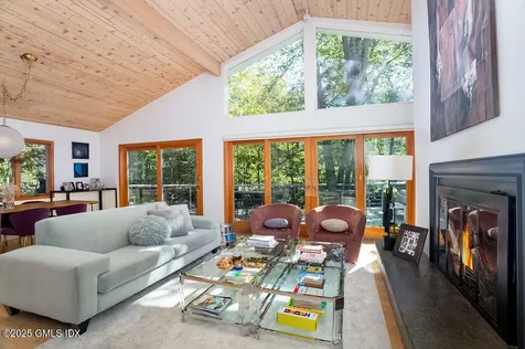 2 Horseshoe Road Cos Cob CT 06807