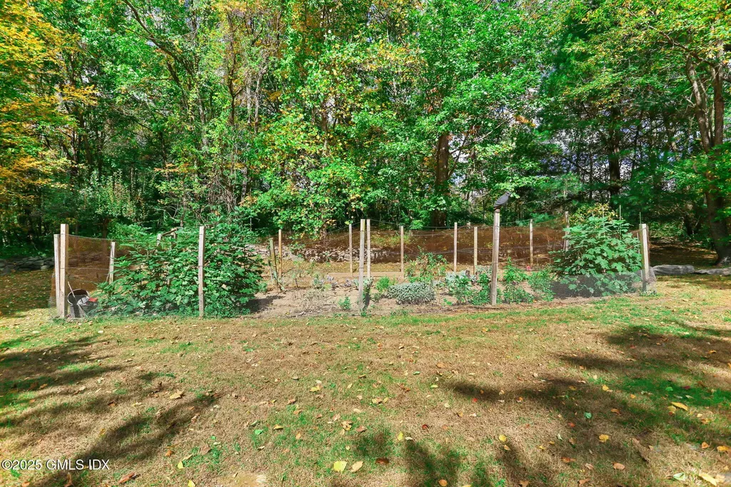 43 Sterling Road Greenwich CT 06831
