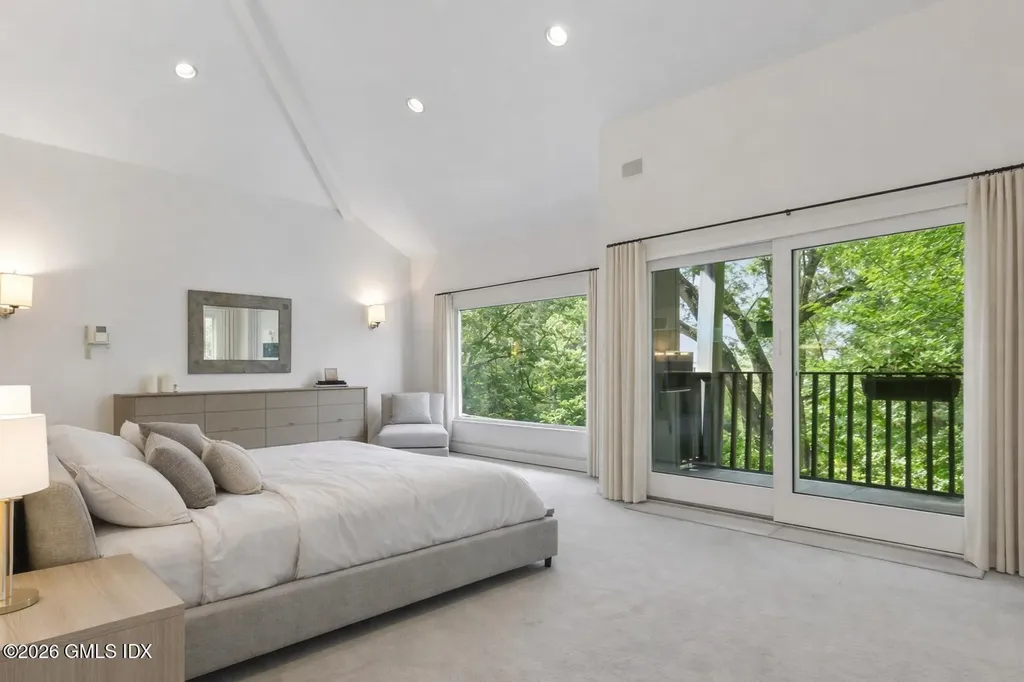 43 Sterling Road Greenwich CT 06831