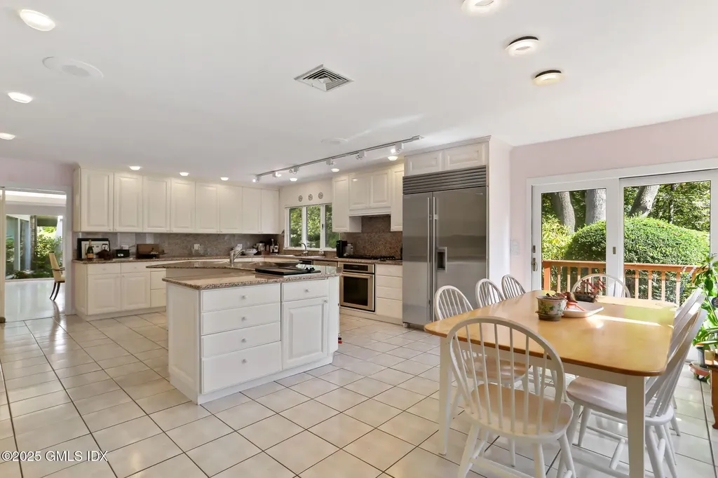 43 Sterling Road Greenwich CT 06831