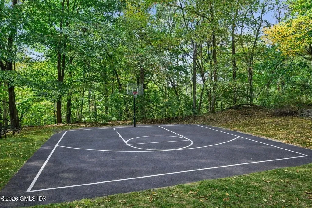 43 Sterling Road Greenwich CT 06831