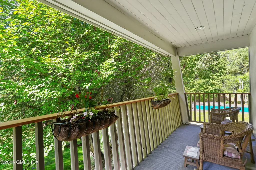 43 Sterling Road Greenwich CT 06831