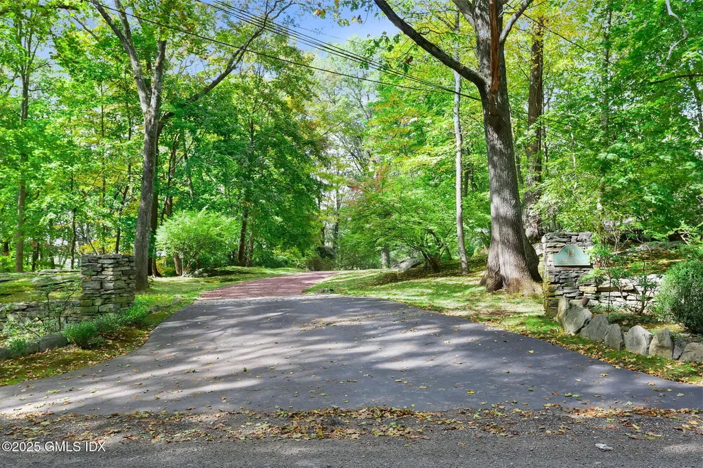 43 Sterling Road Greenwich CT 06831