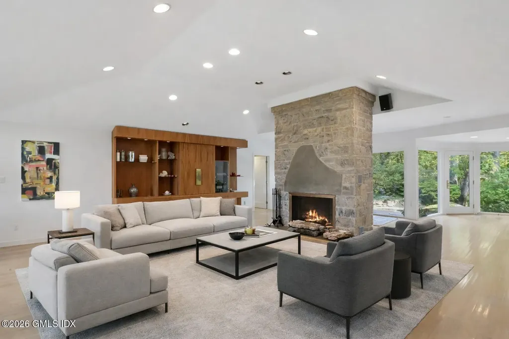 43 Sterling Road Greenwich CT 06831