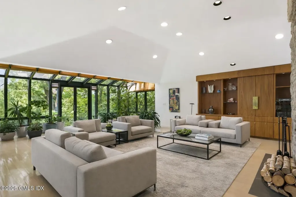 43 Sterling Road Greenwich CT 06831