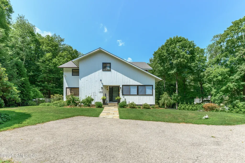 180 Riverbank Road Stamford CT 06903