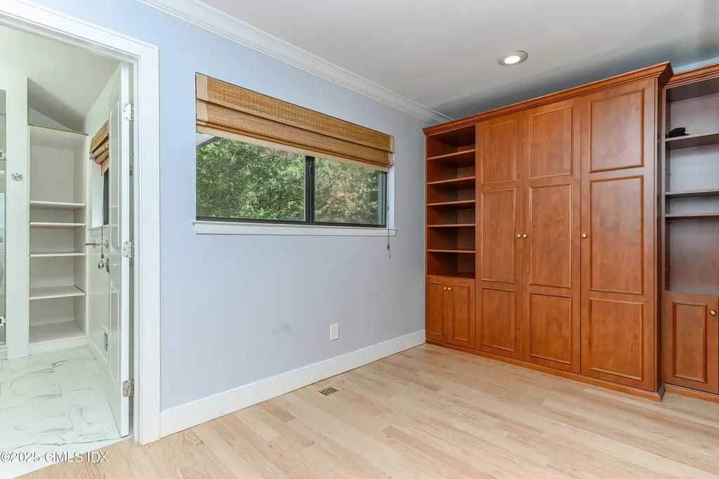 180 Riverbank Road Stamford CT 06903