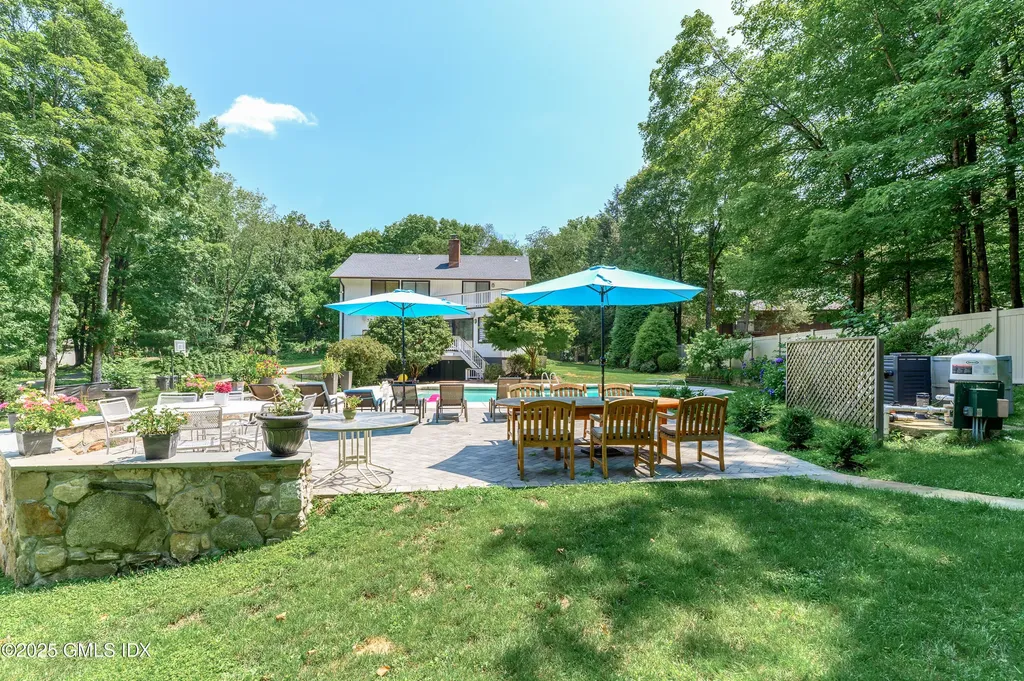 180 Riverbank Road Stamford CT 06903