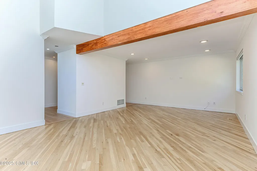 180 Riverbank Road Stamford CT 06903