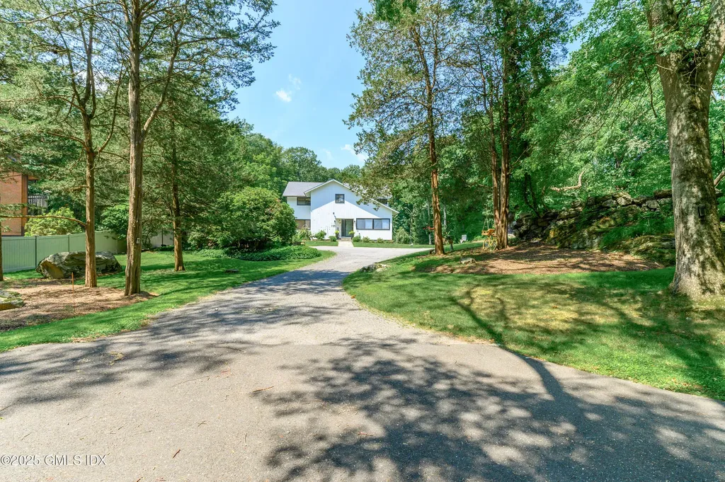 180 Riverbank Road Stamford CT 06903