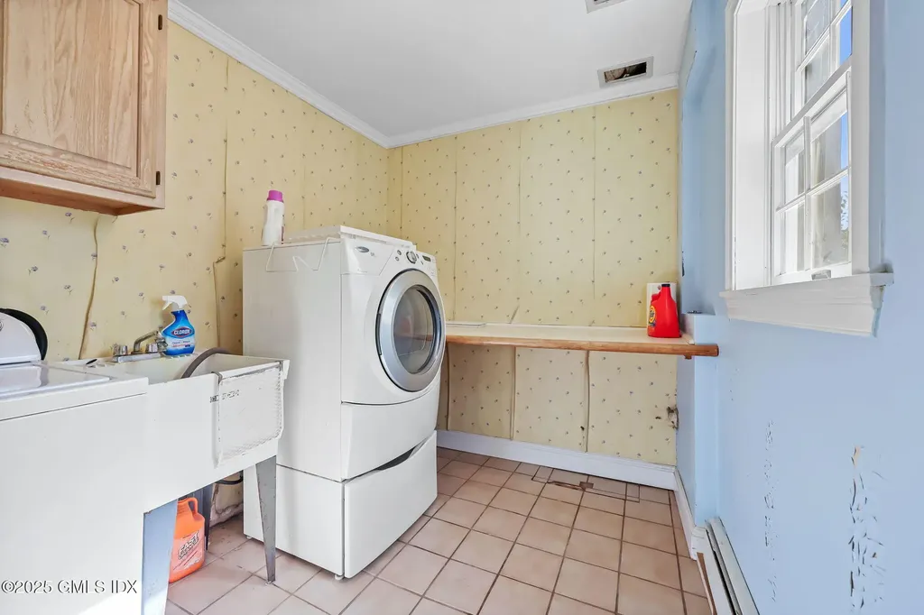 70 Glenville Street Greenwich CT 06831