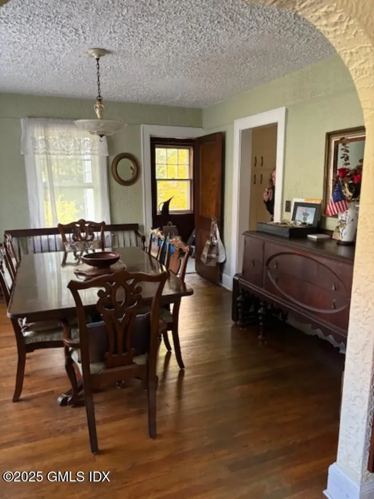 1018 North Street Greenwich CT 06831