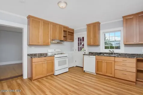 34 Alexander Street Greenwich CT 06830