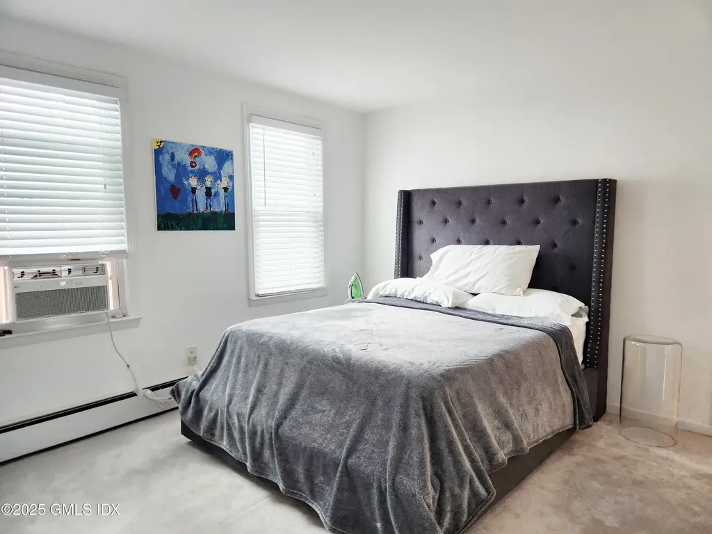 61 Aberdeen Street Stamford CT 06902