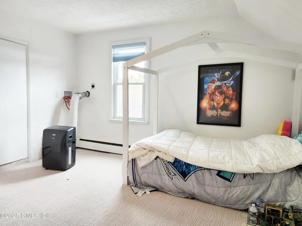 61 Aberdeen Street Stamford CT 06902