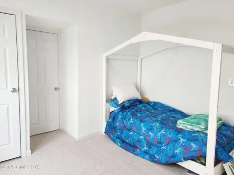 61 Aberdeen Street Stamford CT 06902