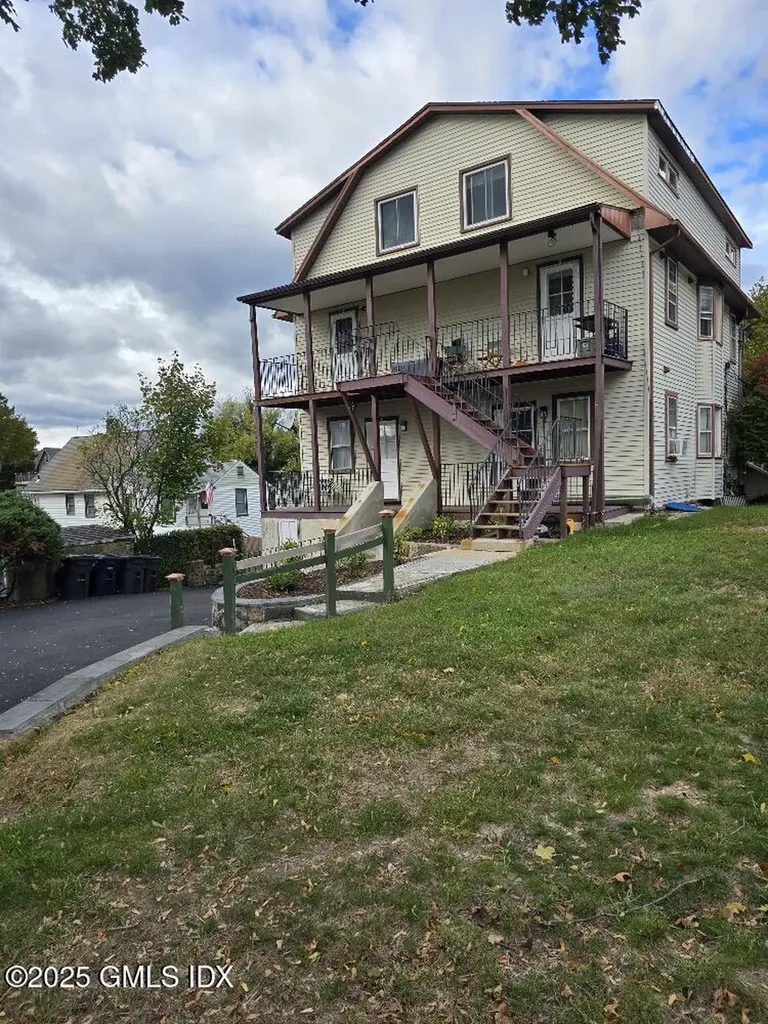 144 Pine Street Greenwich CT 06830