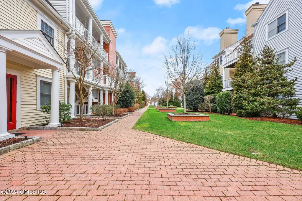 51 Forest Avenue Old Greenwich CT 06870