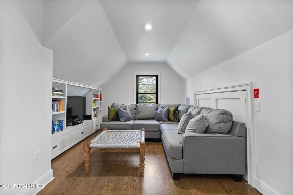 175 Lake Avenue Greenwich CT 06830