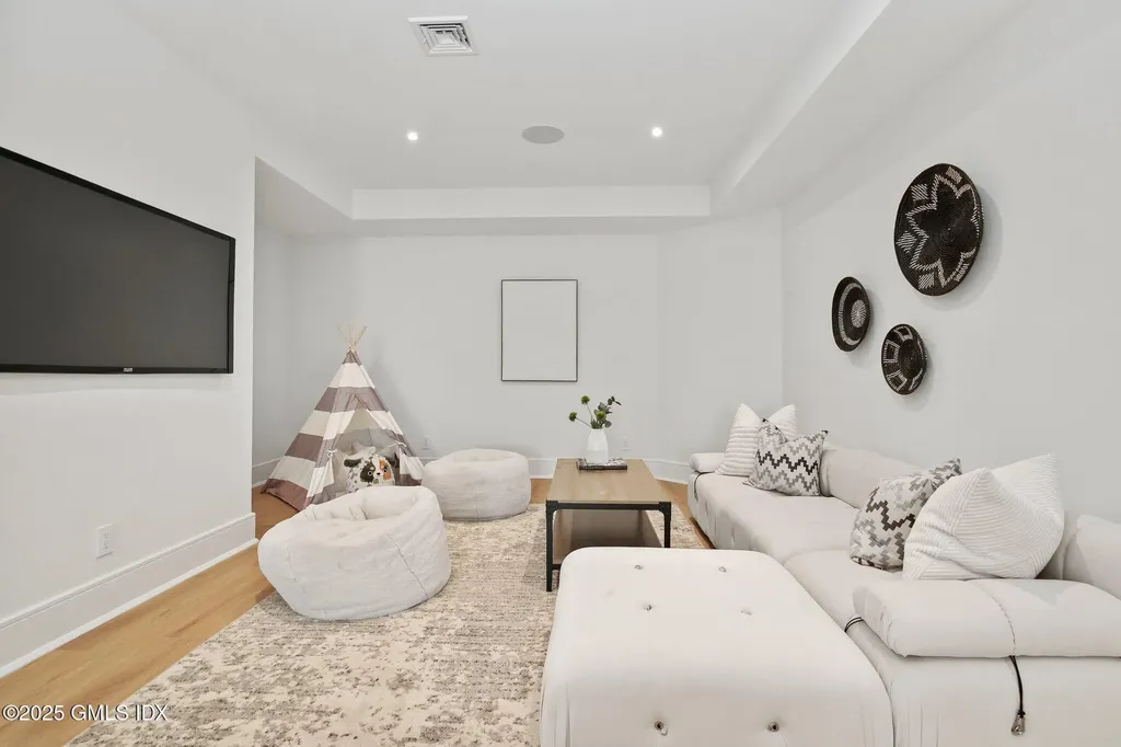 148 E Elm Street Greenwich CT 06830