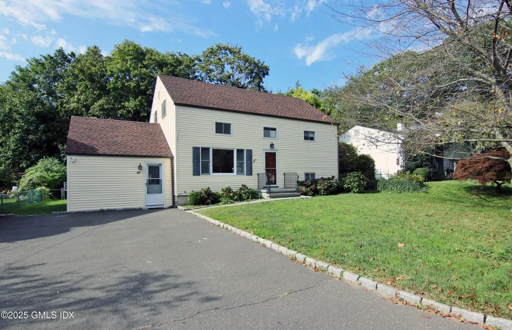 23 Amherst Road Riverside CT 06878