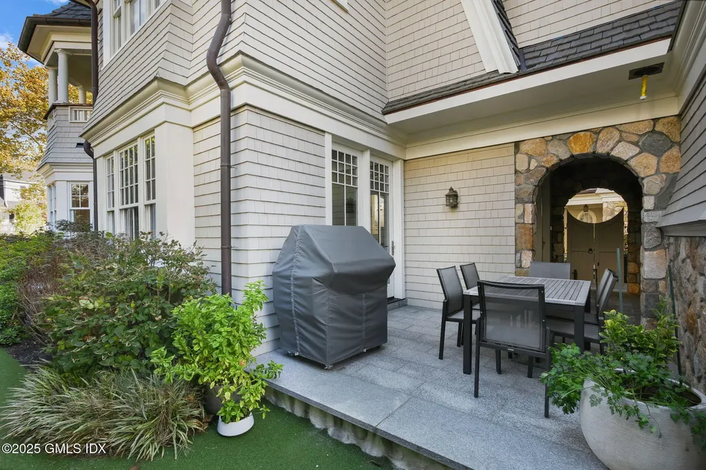 50 Sound View Drive Greenwich CT 06830