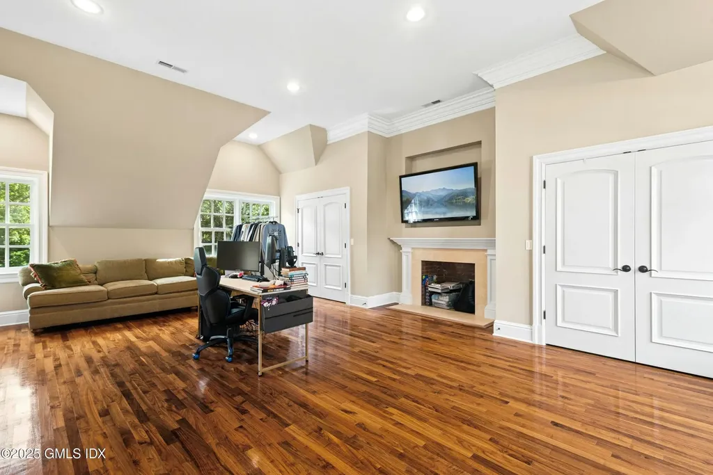 76 Lords Highway Weston CT 06883